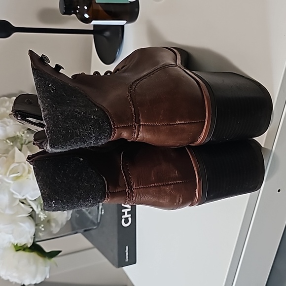 Naturalizer Booties - Picture 3 of 3